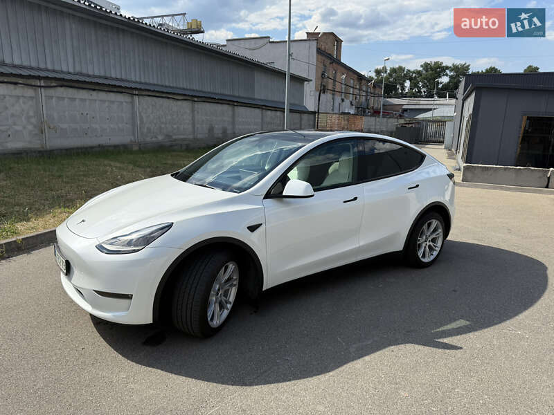 Внедорожник / Кроссовер Tesla Model Y 2022 в Киеве фото 10 Внедорожник / Кроссовер Tesla Model Y 2022 в Киеве