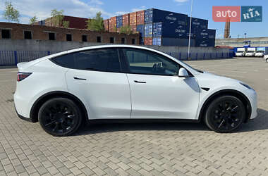 Позашляховик / Кросовер Tesla Model Y 2022 в 