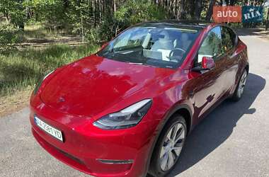 Позашляховик / Кросовер Tesla Model Y 2024 в 