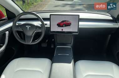 Позашляховик / Кросовер Tesla Model Y 2024 в 