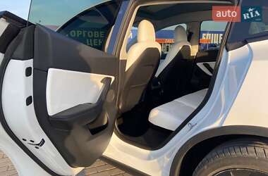 Позашляховик / Кросовер Tesla Model Y 2021 в 