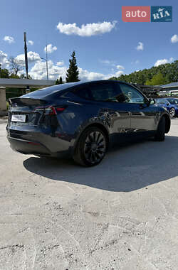 Внедорожник / Кроссовер Tesla Model Y 2024 в 