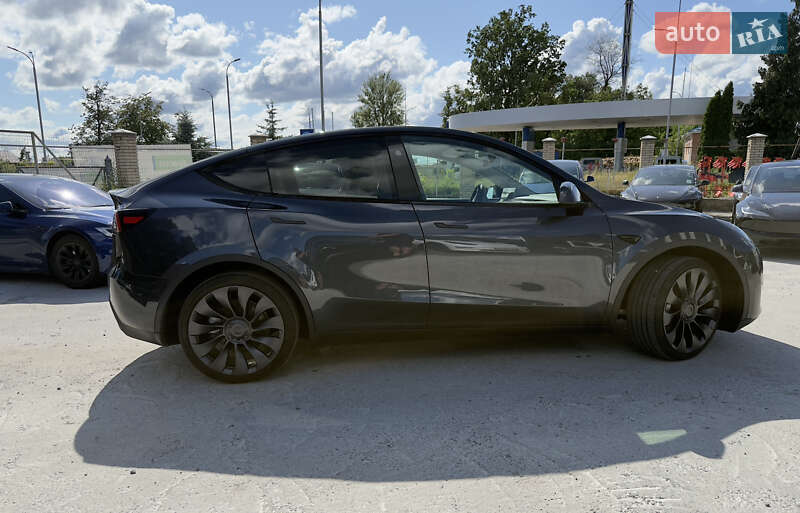 Позашляховик / Кросовер Tesla Model Y 2024 в Вінниці