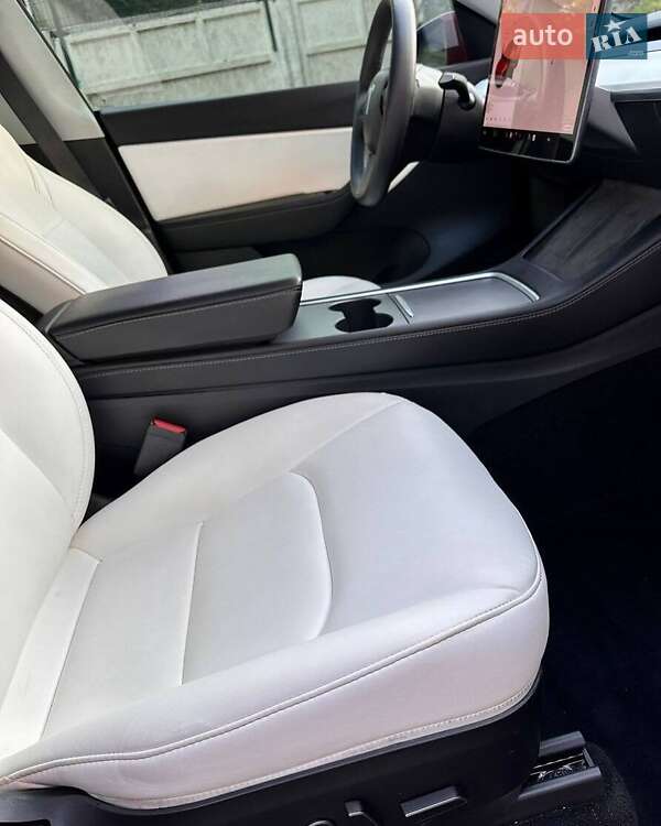 Внедорожник / Кроссовер Tesla Model Y 2021 в Виннице