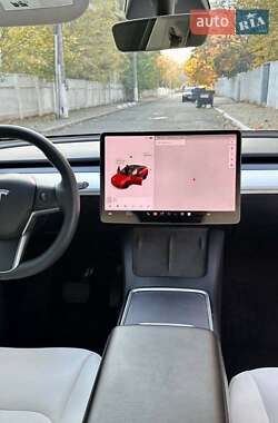 Внедорожник / Кроссовер Tesla Model Y 2021 в 