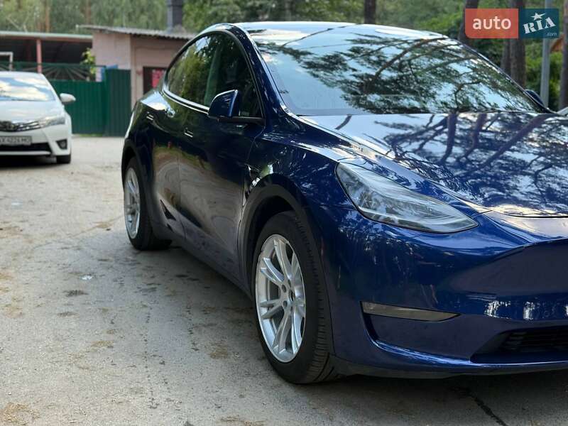 Внедорожник / Кроссовер Tesla Model Y 2021 в Киеве