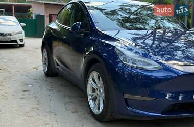 Позашляховик / Кросовер Tesla Model Y 2021 в 