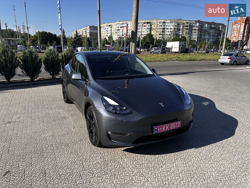 Позашляховик / Кросовер Tesla Model Y 2023 в Полтаві