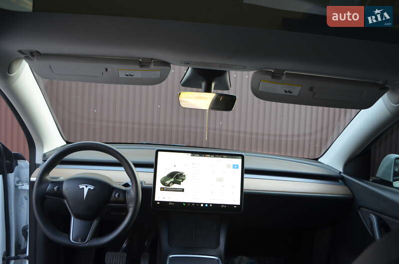 Позашляховик / Кросовер Tesla Model Y 2021 в Львові