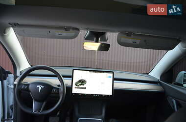 Внедорожник / Кроссовер Tesla Model Y 2021 в 