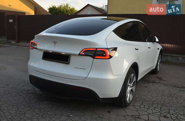 Внедорожник / Кроссовер Tesla Model Y 2021 в 