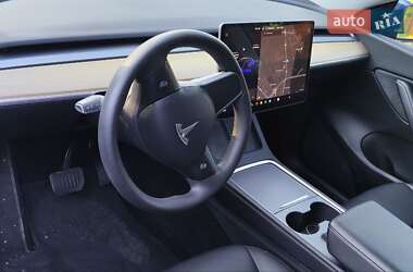 Позашляховик / Кросовер Tesla Model Y 2021 в 