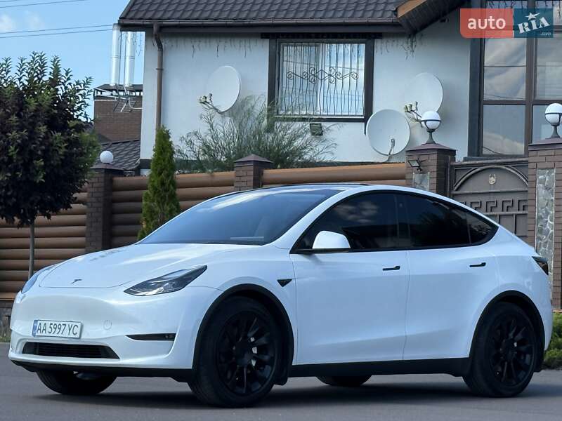 Позашляховик / Кросовер Tesla Model Y 2022 в Києві