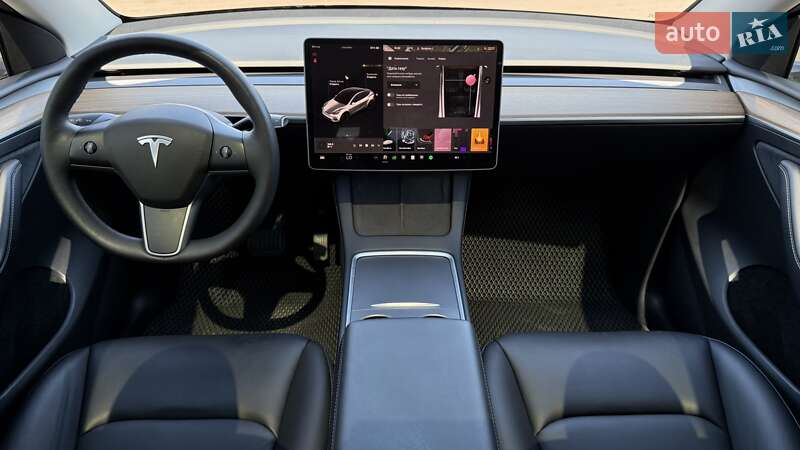 Позашляховик / Кросовер Tesla Model Y 2022 в Києві
