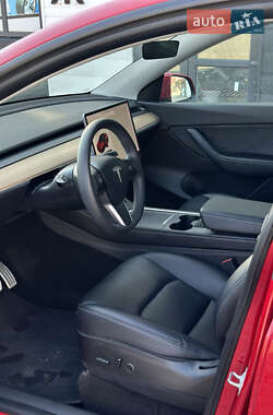 Позашляховик / Кросовер Tesla Model Y 2021 в 