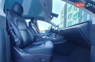 Внедорожник / Кроссовер Tesla Model Y 2021 в 