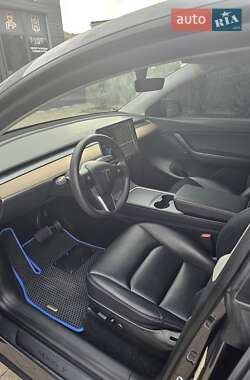 Позашляховик / Кросовер Tesla Model Y 2021 в 