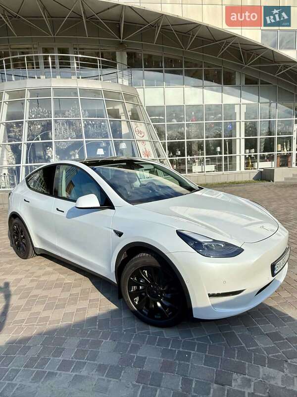 Tesla Model Y 2022