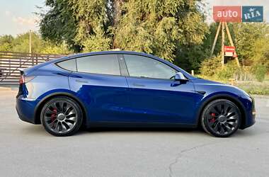 Позашляховик / Кросовер Tesla Model Y 2022 в 