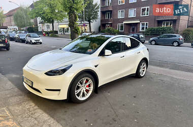 Внедорожник / Кроссовер Tesla Model Y 2022 в Киеве