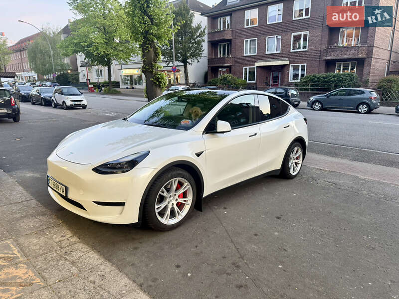 Позашляховик / Кросовер Tesla Model Y 2022 в 