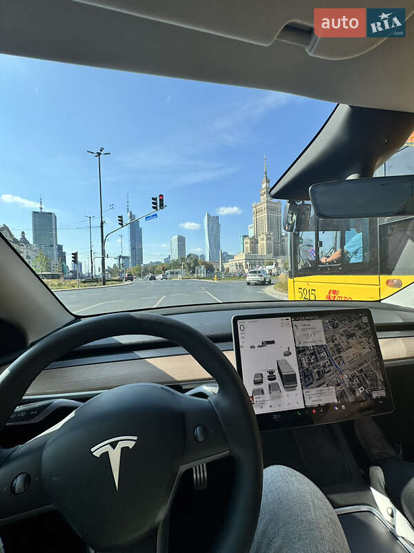 Позашляховик / Кросовер Tesla Model Y 2022 в Києві