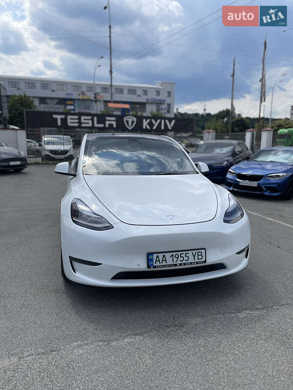 Позашляховик / Кросовер Tesla Model Y 2022 в Києві