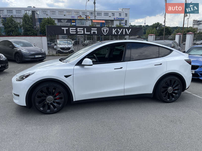 Tesla Model Y 2022