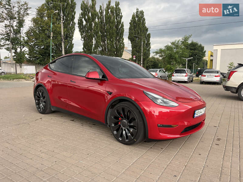 Позашляховик / Кросовер Tesla Model Y 2021 в 