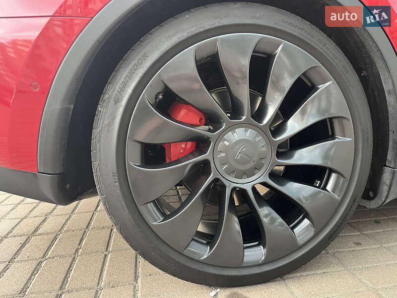 Внедорожник / Кроссовер Tesla Model Y 2021 в Виннице