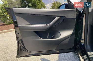 Внедорожник / Кроссовер Tesla Model Y 2022 в 