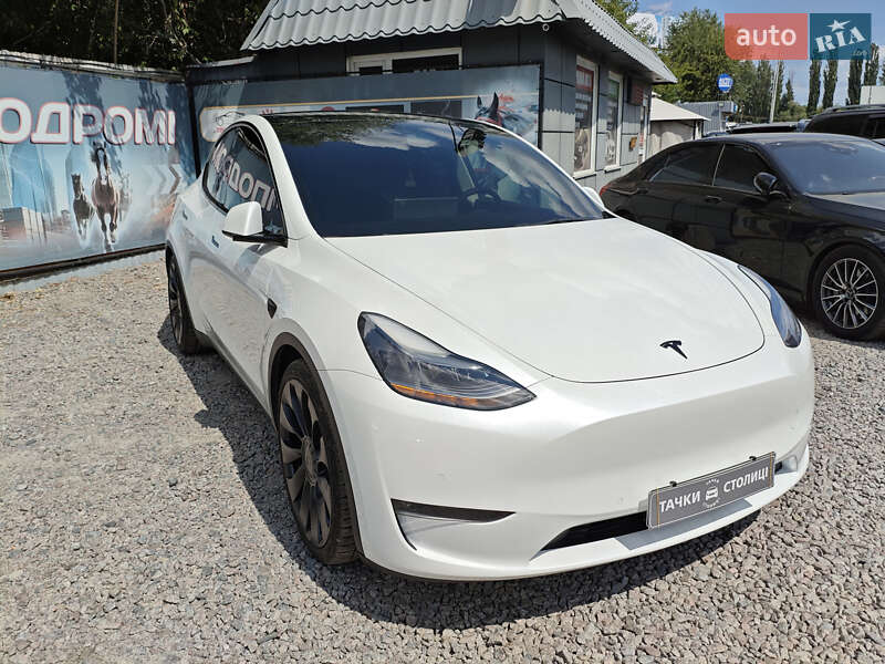 Внедорожник / Кроссовер Tesla Model Y 2021 в Киеве