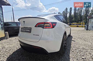 Позашляховик / Кросовер Tesla Model Y 2021 в 