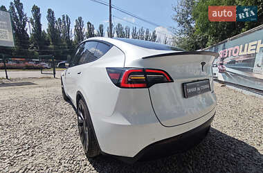 Позашляховик / Кросовер Tesla Model Y 2021 в 