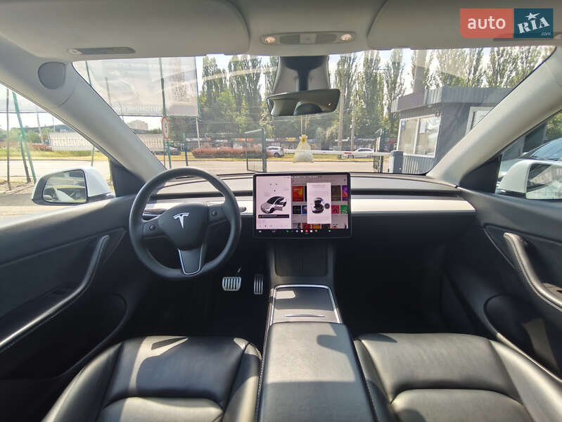 Внедорожник / Кроссовер Tesla Model Y 2021 в Киеве