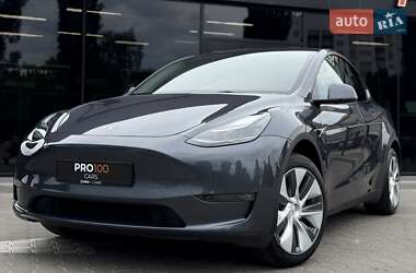 Позашляховик / Кросовер Tesla Model Y 2023 в 