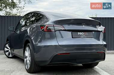 Позашляховик / Кросовер Tesla Model Y 2023 в 