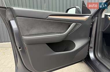 Позашляховик / Кросовер Tesla Model Y 2023 в 