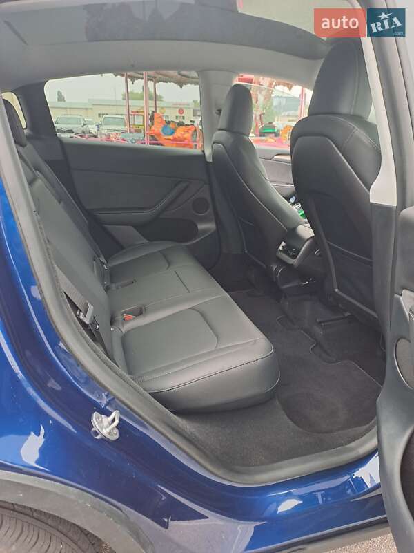 Позашляховик / Кросовер Tesla Model Y 2023 в Києві