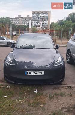 Позашляховик / Кросовер Tesla Model Y 2021 в Києві