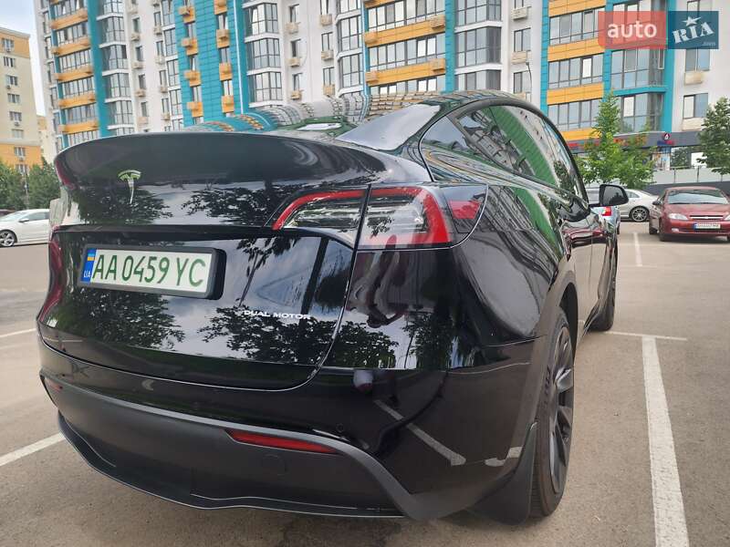 Внедорожник / Кроссовер Tesla Model Y 2022 в Киеве