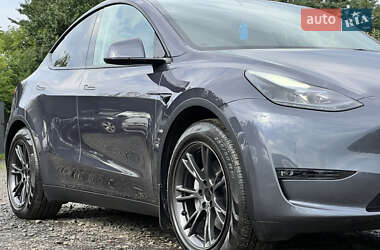 Внедорожник / Кроссовер Tesla Model Y 2022 в 