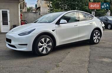 Позашляховик / Кросовер Tesla Model Y 2023 в 