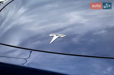 Внедорожник / Кроссовер Tesla Model Y 2022 в 