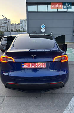 Внедорожник / Кроссовер Tesla Model Y 2022 в 