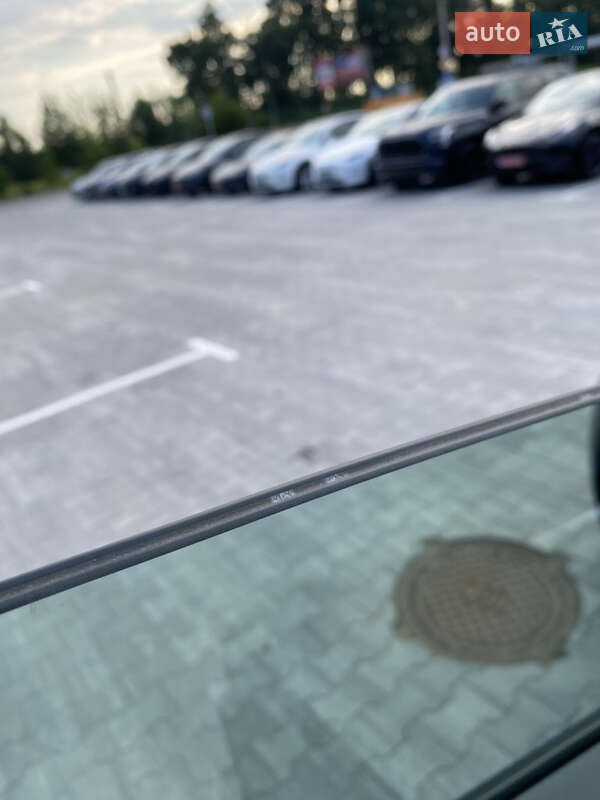 Внедорожник / Кроссовер Tesla Model Y 2023 в Киеве