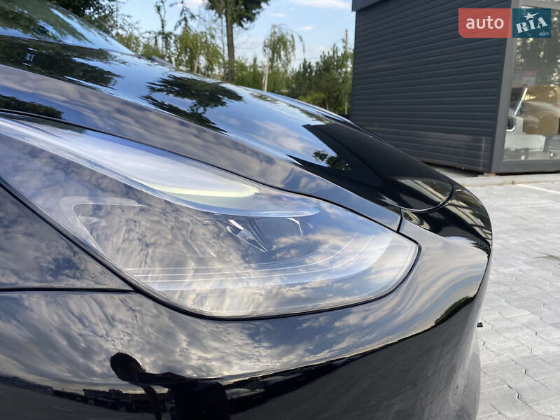 Внедорожник / Кроссовер Tesla Model Y 2023 в Киеве