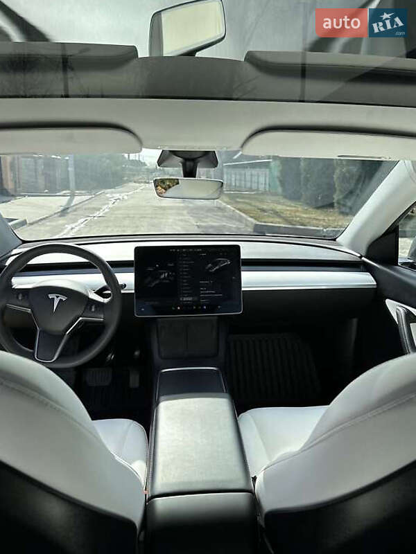 Позашляховик / Кросовер Tesla Model Y 2021 в Києві
