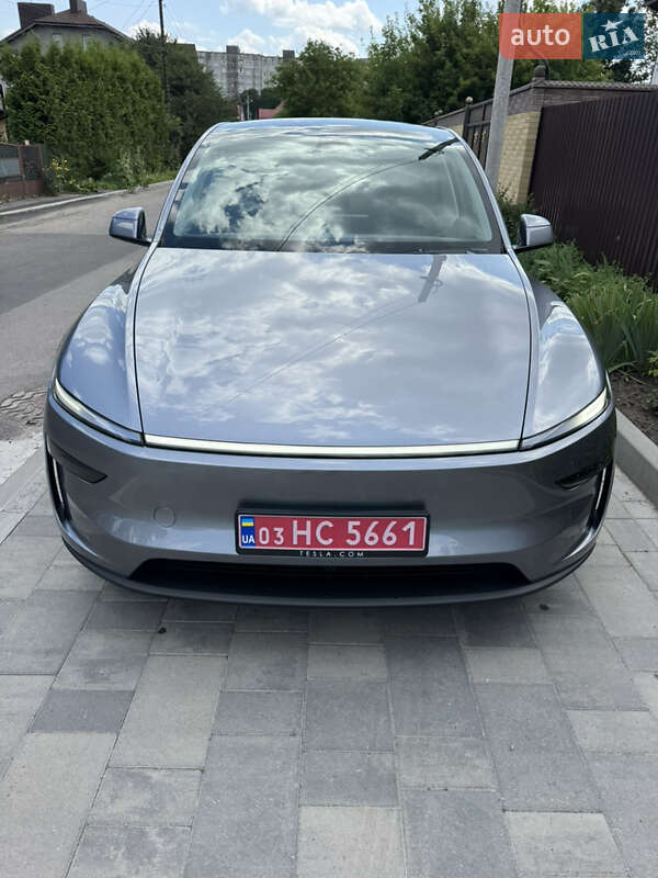Внедорожник / Кроссовер Tesla Model Y 2025 в 