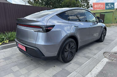 Внедорожник / Кроссовер Tesla Model Y 2025 в 
